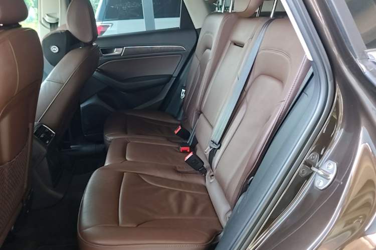 Used Audi Q5 2017 40 TFSI Technology Edition Left Rear Seat