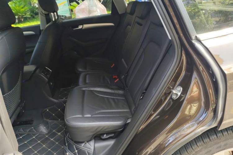 Used Audi Q5 2017 40 TFSI Technology Edition Left Rear Seat