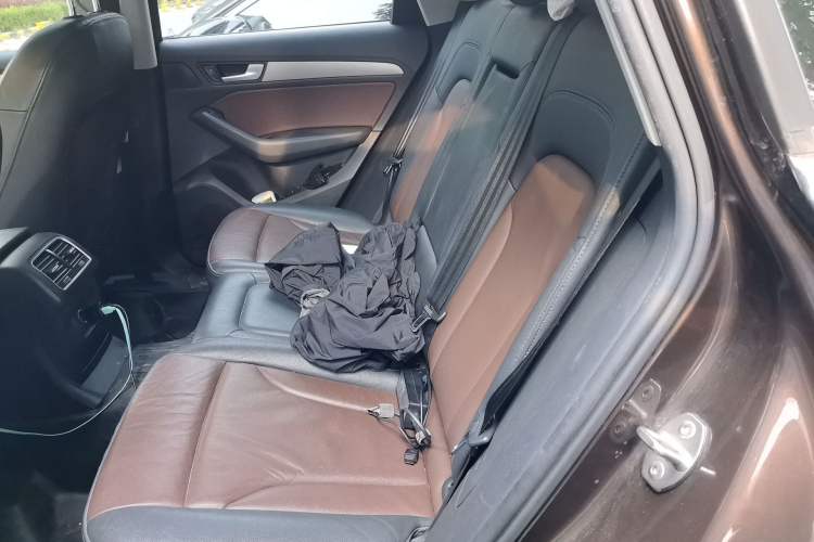 Used Audi Q5 2017 40 TFSI Ambition Edition Left Rear Seat