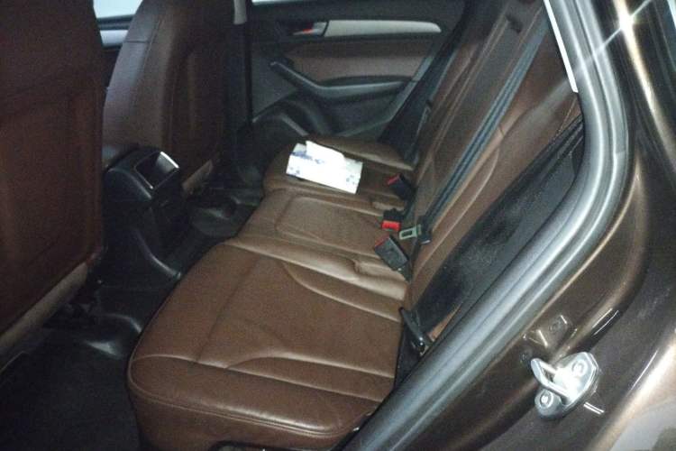 Used Audi Q5 2017 40 TFSI Ambition Edition Left Rear Seat