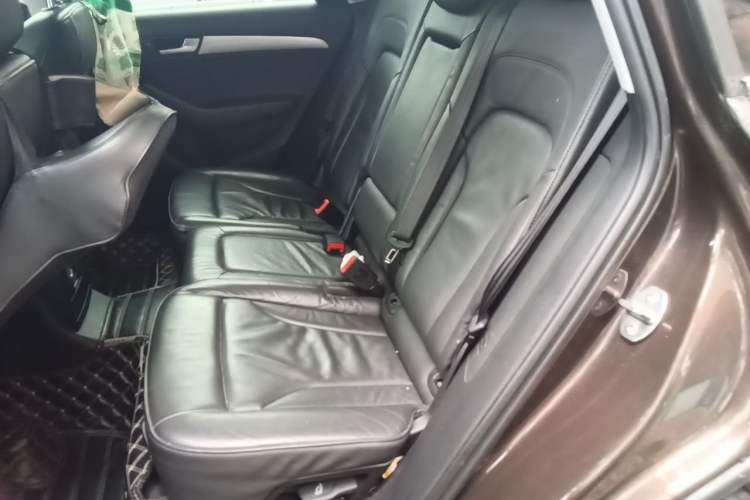 Used Audi Q5 2017 40 TFSI Comfort Model Left Rear Seat