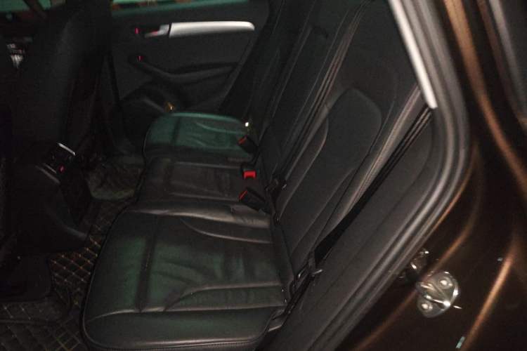 Used Audi Q5 2017 40 TFSI Technology Edition Left Rear Seat