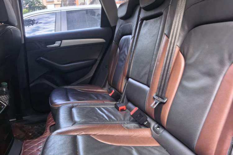 Used Audi Q5 2017 40 TFSI Technology Edition Left Rear Seat