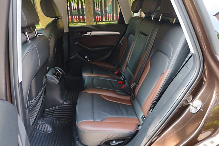 Used Audi Q5 2017 Plus 40 TFSI Technology Model Left Rear Seat