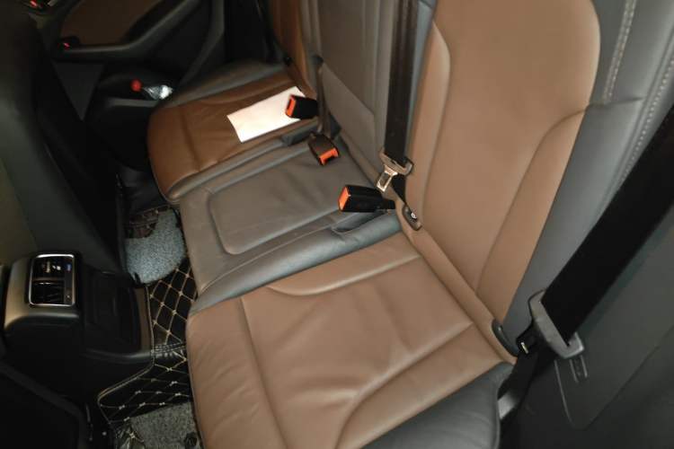 Used Audi Q5 2017 Plus 40 TFSI Ambition Model Left Rear Seat
