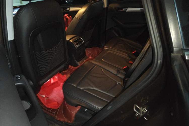 Used Audi Q5 2017 40 TFSI Technology Edition Left Rear Seat