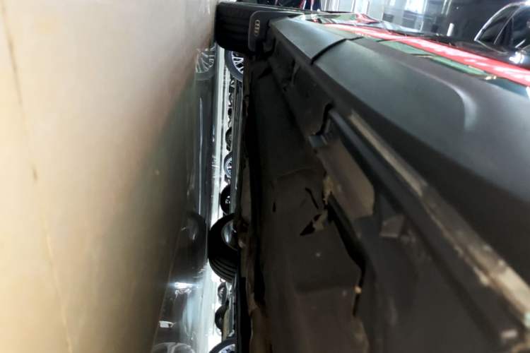 Used Audi Q5 2017 40 TFSI Ambition Edition Left Side Sill
