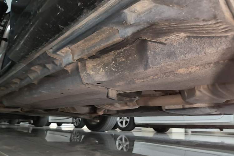 Used Audi Q5 2017 Plus 40 TFSI Ambition Model Left Side Sill