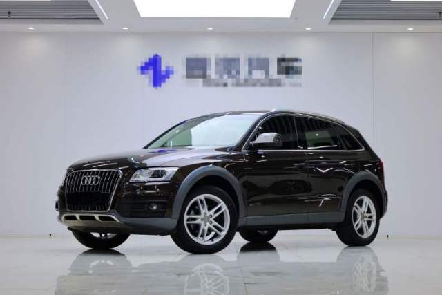 Used Audi Q5 2017 Plus 40 TFSI Technology Model