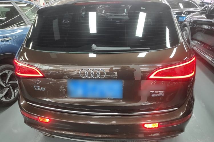 Used Audi Q5 2017 Plus 40 TFSI Ambition Model Rear