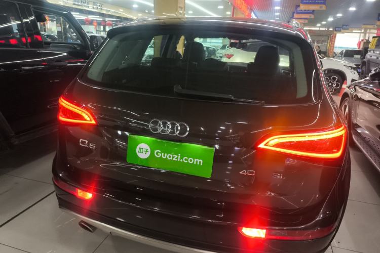 Used Audi Q5 2017 Plus 40 TFSI Technology Model Rear