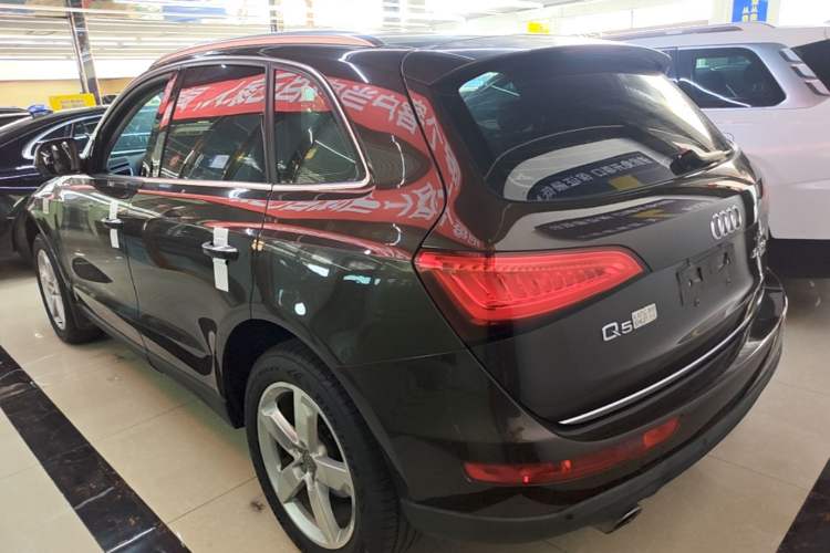 Used Audi Q5 2017 40 TFSI Ambition Edition Rear Left 45 Deg