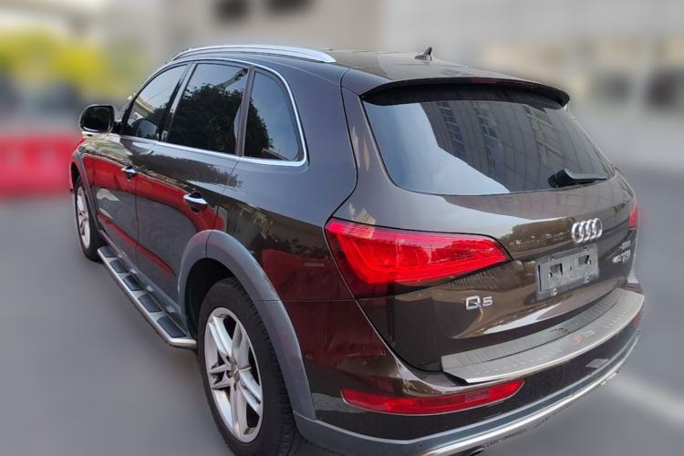 Used Audi Q5 2017 Plus 40 TFSI Comfort Model Rear Left 45 Deg