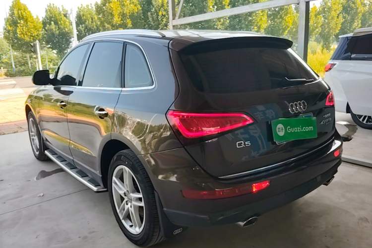 Used Audi Q5 2017 40 TFSI Technology Edition Rear Left 45 Deg