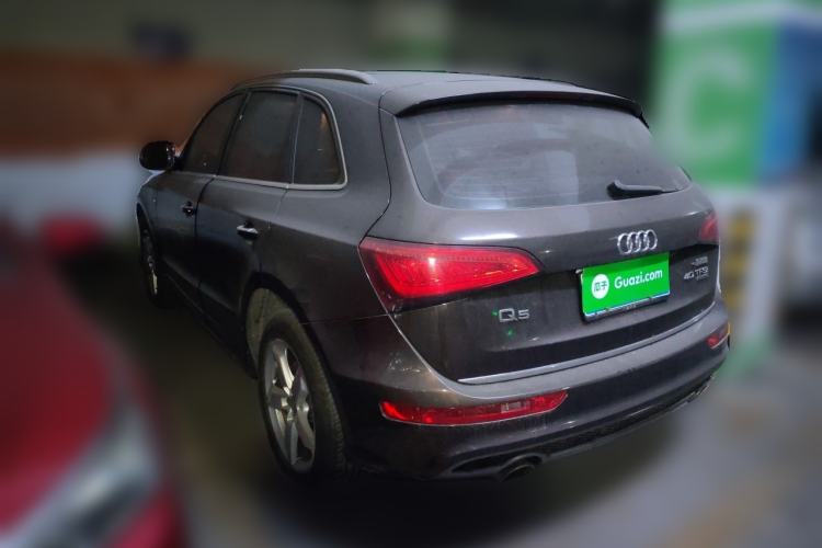 Used Audi Q5 2017 Plus 40 TFSI Ambition Model Rear Left 45 Deg
