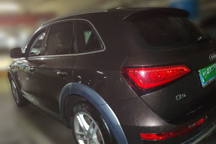 Used Audi Q5 2017 Plus 40 TFSI Technology Model Rear Left 45 Deg