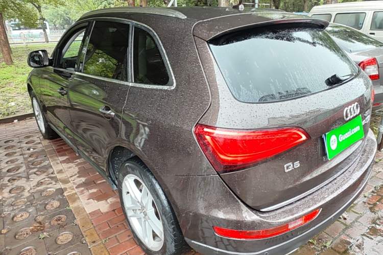 Used Audi Q5 2017 40 TFSI Comfort Model Rear Left 45 Deg