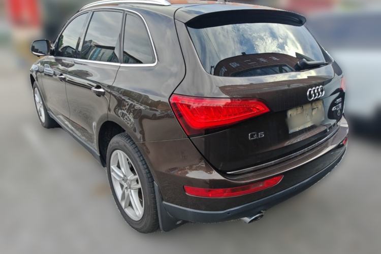 Used Audi Q5 2017 40 TFSI Comfort Model Rear Left 45 Deg