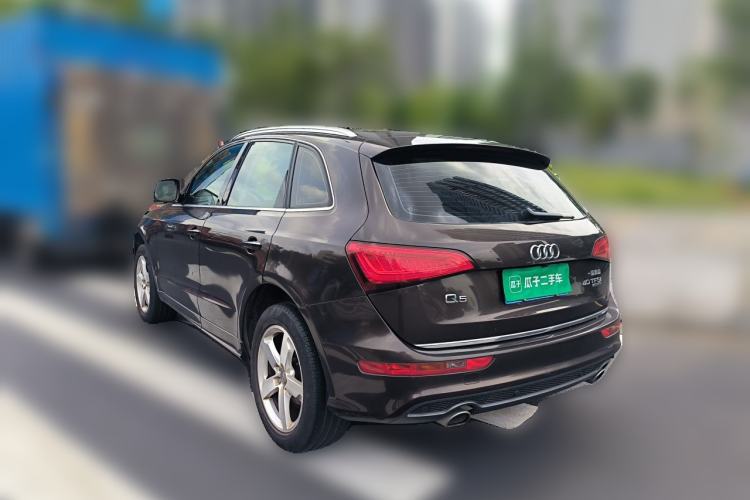 Used Audi Q5 2017 Plus 40 TFSI Ambition Model Rear Left 45 Deg