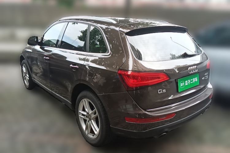 Used Audi Q5 2017 40 TFSI Comfort Model Rear Left 45 Deg