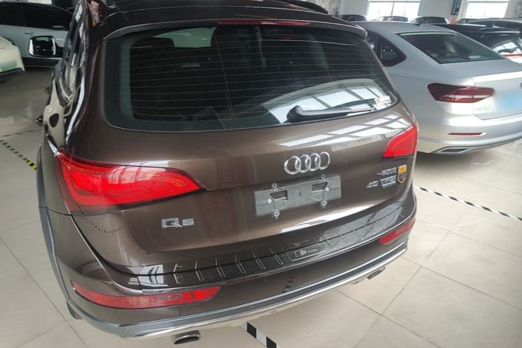 Used Audi Q5 2017 Plus 40 TFSI Technology Model Rear