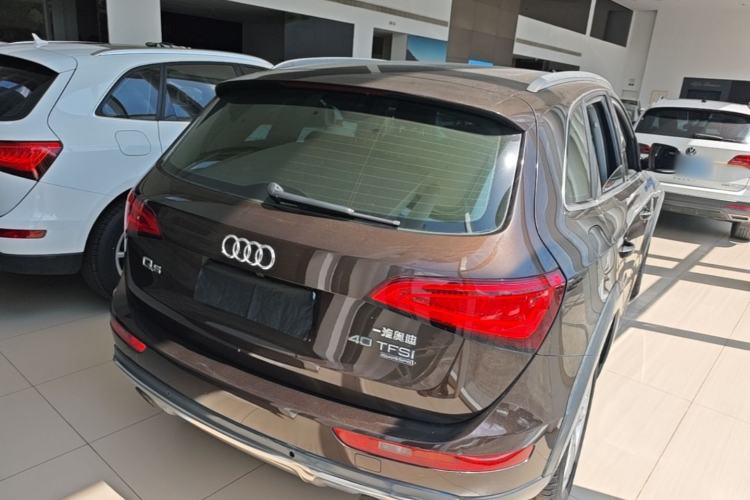 Used Audi Q5 2017 Plus 40 TFSI Technology Model Rear Right 45 Deg