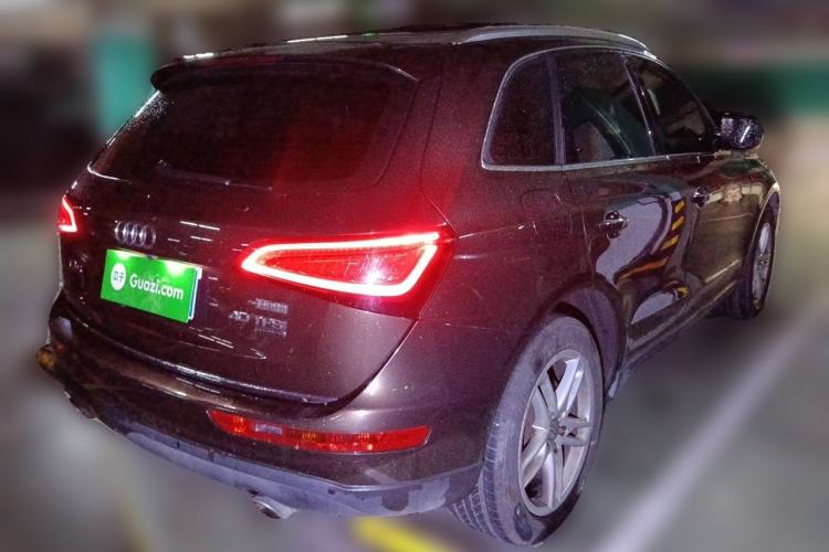 Used Audi Q5 2017 40 TFSI Technology Edition Rear Right 45 Deg