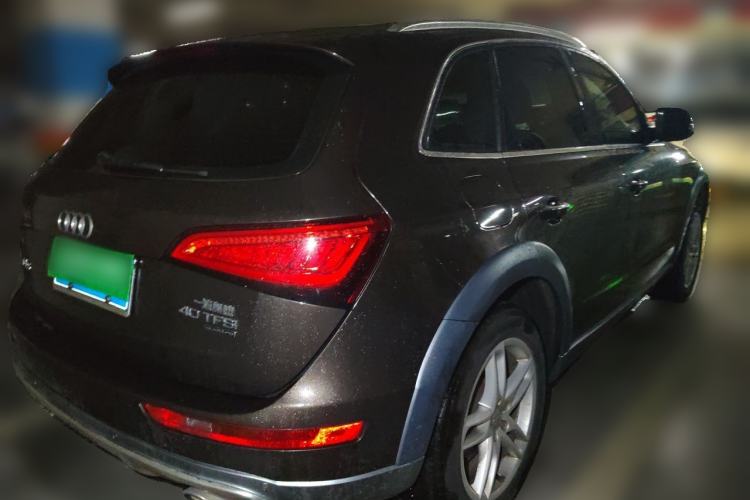 Used Audi Q5 2017 Plus 40 TFSI Technology Model Rear Right 45 Deg