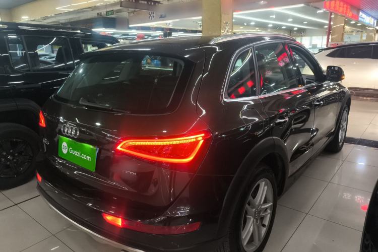 Used Audi Q5 2017 Plus 40 TFSI Technology Model Rear Right 45 Deg