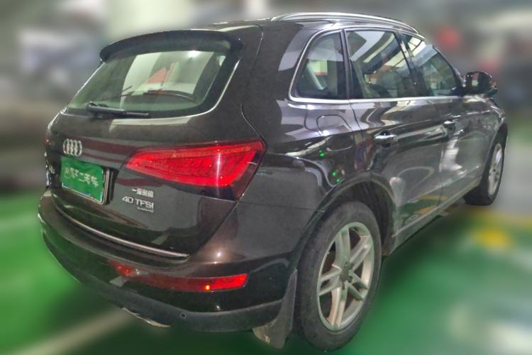 Used Audi Q5 2017 40 TFSI Technology Edition Rear Right 45 Deg