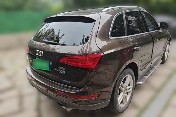 Used Audi Q5 2017 40 TFSI Comfort Model Rear Right 45 Deg