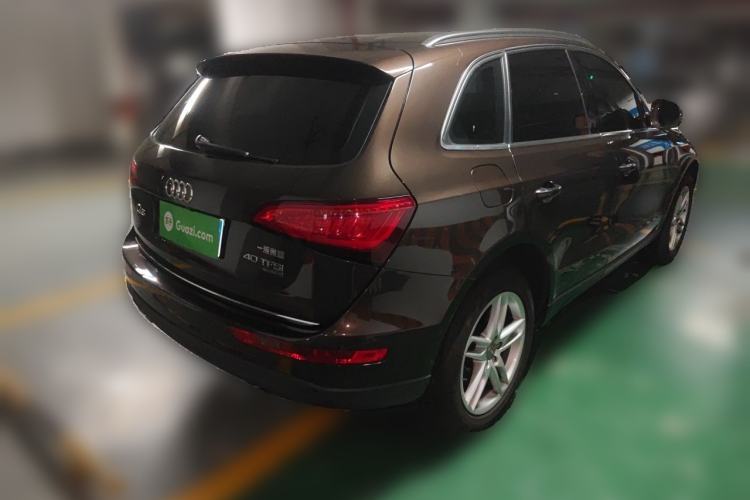 Used Audi Q5 2017 40 TFSI Technology Edition Rear Right 45 Deg