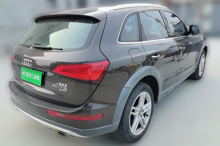 Used Audi Q5 2017 40 TFSI Technology Edition Rear Right 45 Deg