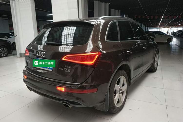 Used Audi Q5 2017 Plus 40 TFSI Ambition Model Rear Right 45 Deg