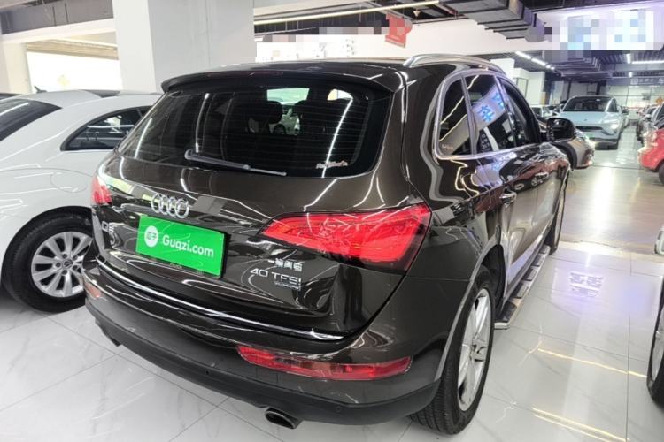 Used Audi Q5 2017 40 TFSI Technology Edition Rear Right 45 Deg