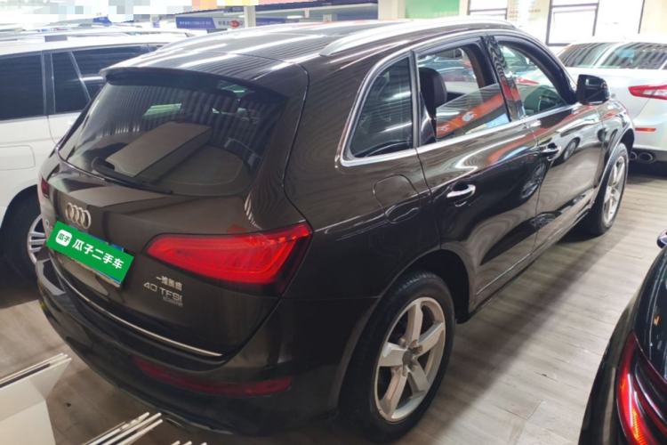 Used Audi Q5 2017 Plus 40 TFSI Ambition Model Rear Right 45 Deg