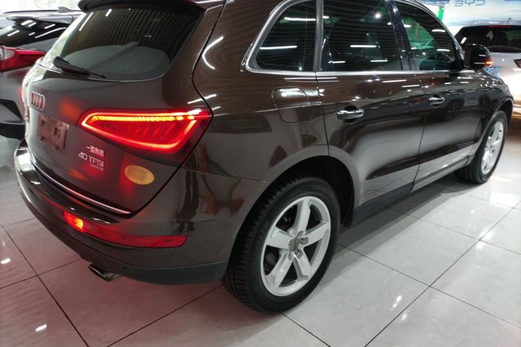Used Audi Q5 2017 40 TFSI Ambition Edition Rear Right 45 Deg