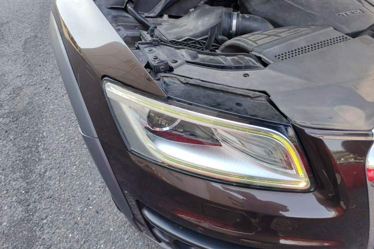 Used Audi Q5 2017 Plus 40 TFSI Comfort Model Right Front Headlight