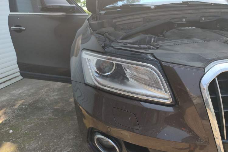 Used Audi Q5 2017 40 TFSI Technology Edition Right Front Headlight