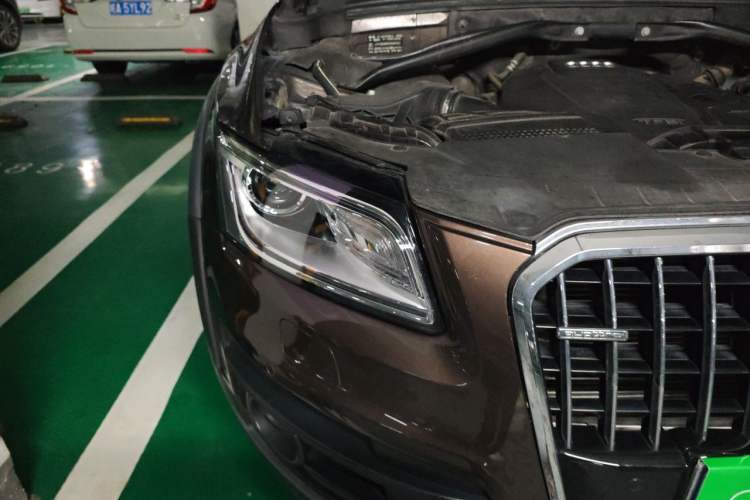 Used Audi Q5 2017 Plus 40 TFSI Technology Model Right Front Headlight