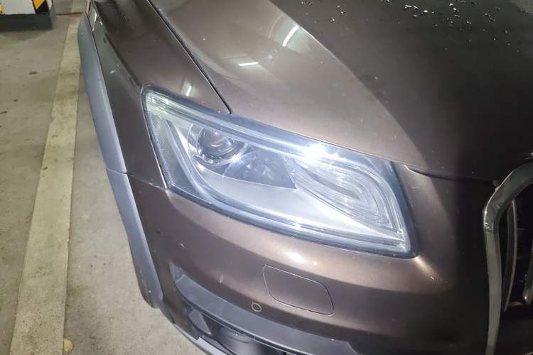 Used Audi Q5 2017 Plus 40 TFSI Technology Model Right Front Headlight