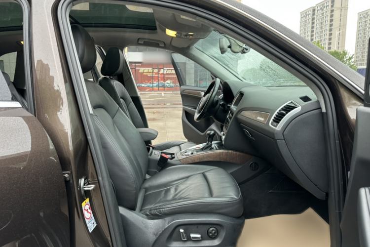 Used Audi Q5 2017 40 TFSI Comfort Model Right Front Seat
