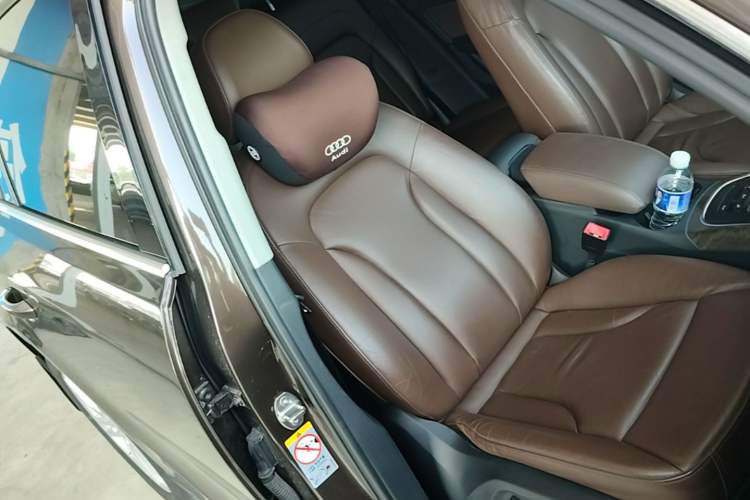 Used Audi Q5 2017 40 TFSI Technology Edition Right Front Seat