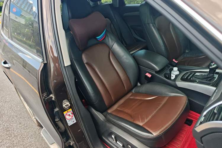 Used Audi Q5 2017 40 TFSI Ambition Edition Right Front Seat