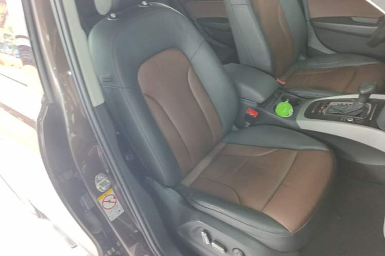 Used Audi Q5 2017 40 TFSI Ambition Edition Right Front Seat
