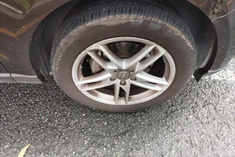 Used Audi Q5 2017 40 TFSI Technology Edition Right Front Wheel Hub