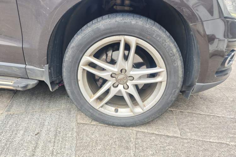 Used Audi Q5 2017 40 TFSI Technology Edition Right Front Wheel Hub