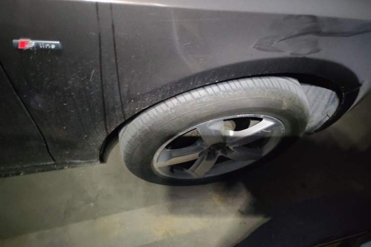 Used Audi Q5 2017 Plus 40 TFSI Ambition Model Right Front Wheel Hub