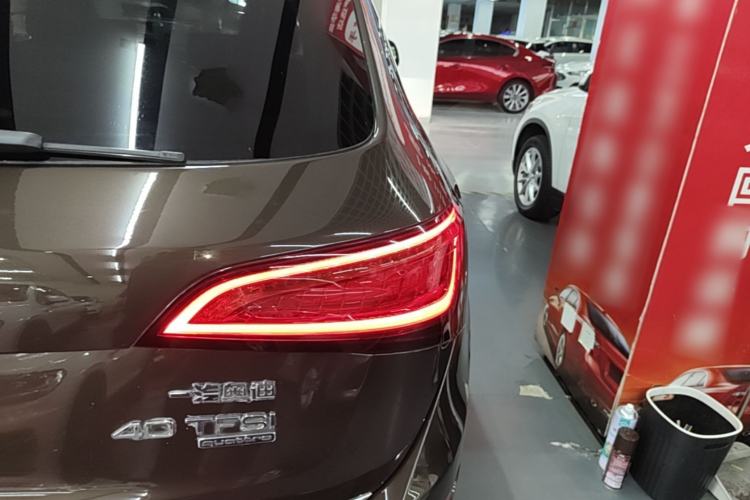 Used Audi Q5 2017 40 TFSI Comfort Model Right Rear Taillight