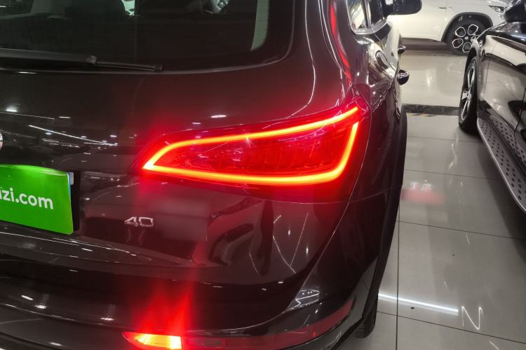 Used Audi Q5 2017 Plus 40 TFSI Technology Model Right Rear Taillight